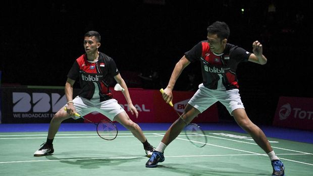 Fajar/Rian akan jadi lawan Kevin/Marcus di babak semifinal China Open.