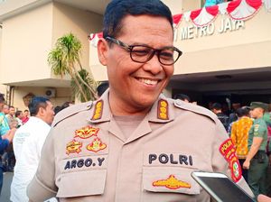 4 Saksi Diperiksa Polisi Terkait Pelemparan Molotov di Kantor Golkar 4 Saksi Diperiksa Polisi Terkait Pelemparan Molotov di Kantor Golkar