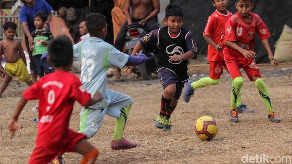 Melihat Gocekan Maut di Dekat Pembuangan Sampah