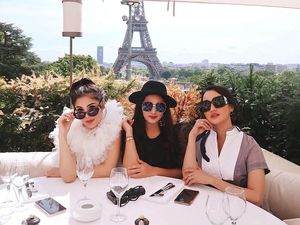 Gaya Mewah Nindy Girls Day Out Bareng Ashanty dan Ririn Ekawati di Paris