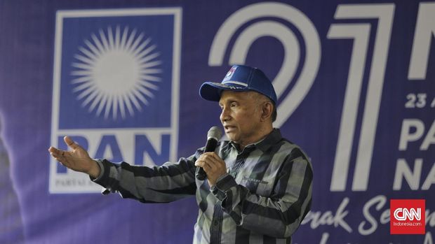Suara politikus senior PAN Amien Rais masih jadi rebutan dalam pemilihan ketum.