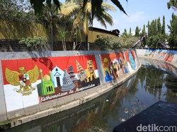 Pesan Kebhinnekaan dan Toleransi di Mural Kali Pepe Solo
