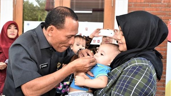 Dharma Wanita  Pusdatin Kemhan Gelar  Posyandu