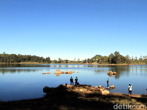 Foto: Situ Patenggang, Raden Kian Santang & Nyanyian Owa Jawa
