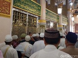Arab Saudi Batasi Ziarah ke Makam Nabi Muhammad
