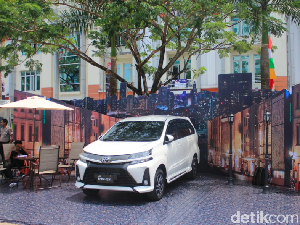 Mobil Kembar Berbeda Nasib Mobil Kembar Berbeda Nasib