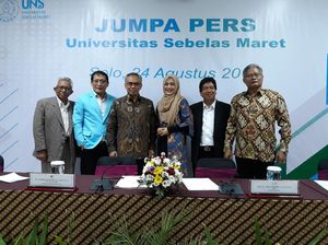 Ketua OJK Wimboh Santoso Bakal Dikukuhkan Jadi Guru Besar UNS Ketua OJK Wimboh Santoso Bakal Dikukuhkan Jadi Guru Besar UNS