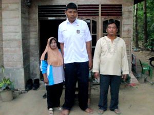 Armen Siswa SMA di Riau Tinggi 2,06 Meter Dilirik Pemda Jadi Olahragawan