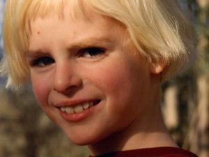 Kisah Pria Aussie Dibesarkan oleh Sekte yang Percaya Hari Kiamat Sudah Dekat