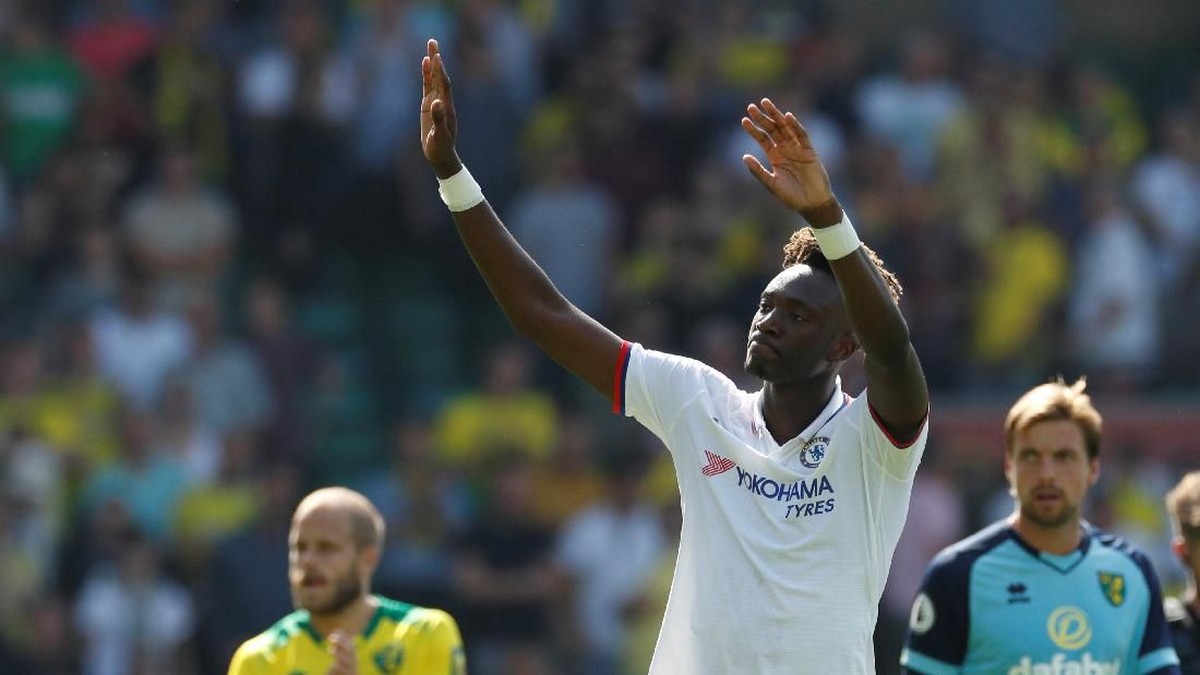 Pemain Chelsea, Tammy Abraham, menyumbangkan dua gol kemenangan atas Norwich City. (Foto: John Sibley/Action Images via Reuters)