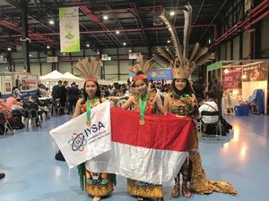 Mengenal Herba Ujung Atap yang Diteliti Siswa SMA untuk Pengusir Nyamuk Mengenal Herba Ujung Atap yang Diteliti Siswa SMA untuk Pengusir Nyamuk