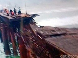 13 Pemancing Terjebak Akibat Ruas Dermaga di Sukabumi Roboh