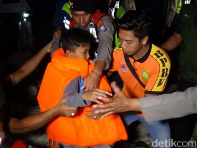161 Penumpang KM Santika Nusantara Selamat