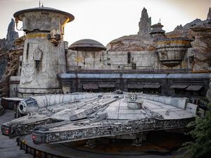 Serunya Menikmati Star Wars Galaxys Edge di Disneyland Serunya Menikmati Star Wars Galaxys Edge di Disneyland