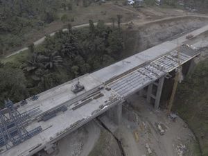 Penampakan Terkini Pembangunan Jembatan Tol Manado-Bitung