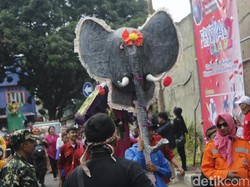 Melihat Kemeriahan Festival Gajah di Cimahi