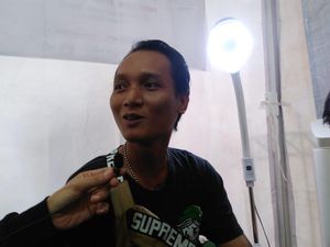 Kisah Dedi, Pengamen yang Hapus Tato demi Pekerjaan Lebih Baik