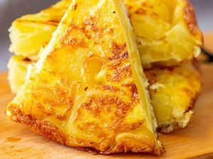 Dengan 3 Bahan Ini Bisa Bikin Omelet Spanyol Buat Sarapan