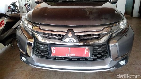 Begini Kondisi Mobil SUV Dinas Bupati Tegal yang Dibakar Orang Tak Dikenal