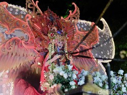 Gelaran Kediri Nite Carnival Makin Memukau Warga