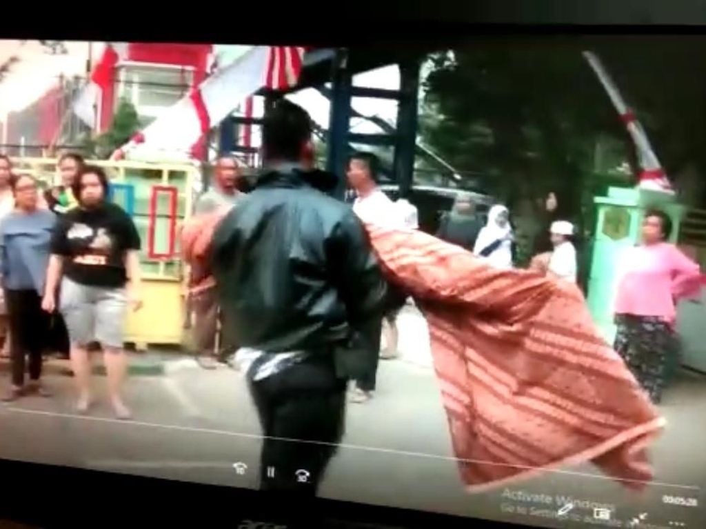 Viral Jenazah Dibopong di Tangerang, Apa Bedanya Ambulans Vs Mobil Jenazah? Viral Jenazah Dibopong di Tangerang, Apa Bedanya Ambulans Vs Mobil Jenazah?
