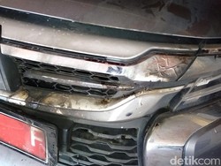 Begini Kondisi Mobil Dinas Bupati Tegal yang Dibakar Orang Misterius