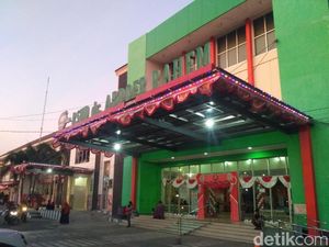 Korban Pesta Miras Dibawa ke RS Situbondo Secara Bergelombang