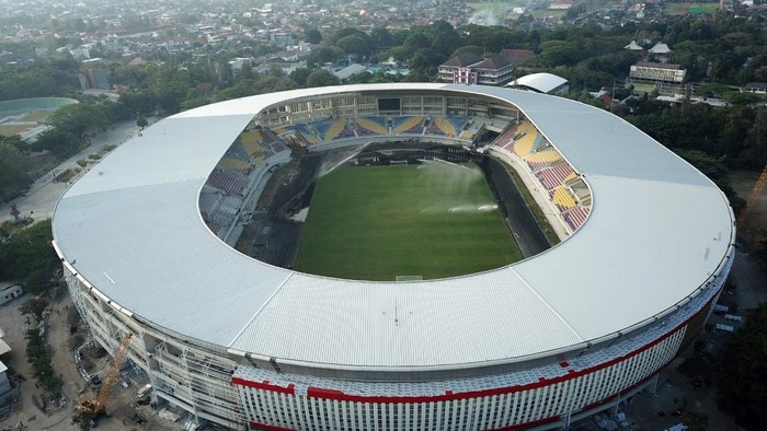 Kementerian Pekerjaan Umum dan Perumahan Rakyat (PUPR) tengah menyelesaikan pembangunan Stadion Manahan di Kota Solo, Jawa Tengah. Pembangunan stadion ini dimulai bulan Agustus 2018 lalu.