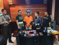 Congkel Jok Motor Turis Rusia, Pria Asal Lumajang Ditangkap Polisi