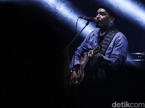 Potret Kasih Putih Glenn Fredly Semasa Hidup
