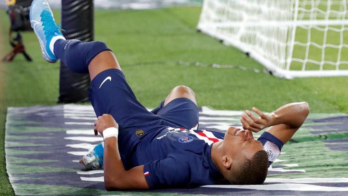 Kylian Mbappe cedera tiga pekan. (Foto: Charles Platiau/REUTERS)