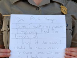 Ambil Batu dari Taman Nasional, Gadis Ini Bikin Surat Minta Maaf