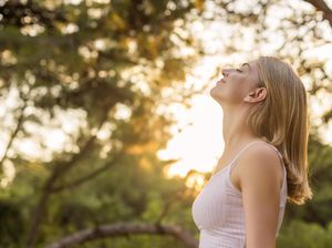 5 Aktivitas Sederhana Agar Kamu Nggak Lemas Setelah Bangun Tidur 5 Aktivitas Sederhana Agar Kamu Nggak Lemas Setelah Bangun Tidur