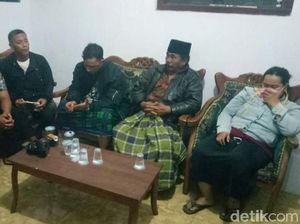 Bidan Desa yang Digerebek Warga Saat Berduaan dengan Polisi Sering Bolos Bidan Desa yang Digerebek Warga Saat Berduaan dengan Polisi Sering Bolos