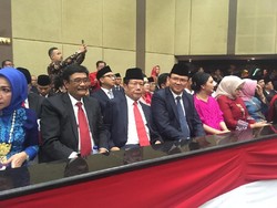 Video Ahok Berpeci Hadiri Pelantikan Anggota DPRD DKI