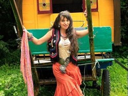 Penampilan Model Tertua di Inggris, Masih Seksi di Usia 68