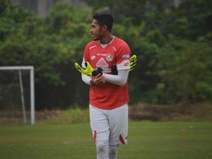 Teja dan Rendy ke Timnas, Semen Padang Krisis Kiper Lawan Madura United Teja dan Rendy ke Timnas, Semen Padang Krisis Kiper Lawan Madura United