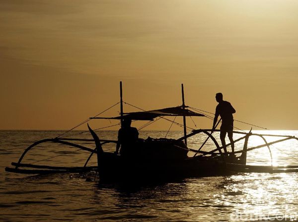 Perahu Penolong Ini Buat Nelayan Miskin Bisa Melaut Lagi