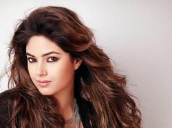 Waduh! Sepupu Pryanka Chopra Temukan Belatung dalam Makanan Pesanannya