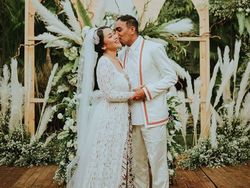 Mutia Ayu Tak Kuat Tahan Haru Peringati Ulang Tahun Glenn Fredly