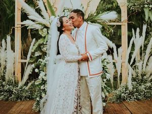 Mutia Ayu Tak Kuat Tahan Haru Peringati Ulang Tahun Glenn Fredly