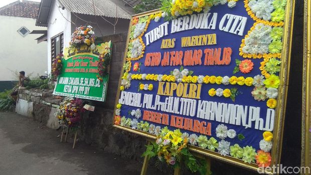 Ribuan Pelayat Hadiri Pemakaman Eks Panglima Laskar Jihad di Sleman