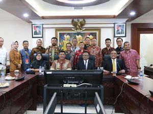 Ditemui Bupati Kayang Utara, OSO Minta Buat Kawasan Ekonomi Baru