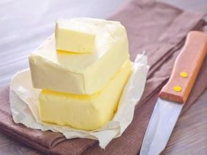 Netizen Kembali Berdebat, Kali Ini Soal Cara Potong Mentega Netizen Kembali Berdebat, Kali Ini Soal Cara Potong Mentega