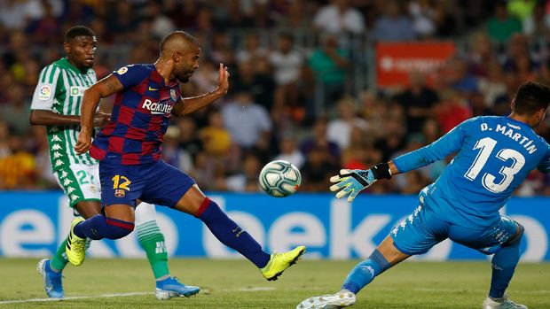 Barcelona menang telak atas Betis tanpa Lionel Messi.