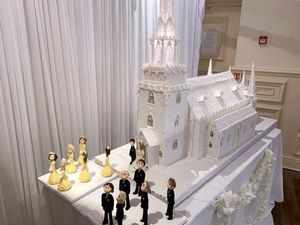 Megah! Kue Pengantin Berbentuk Gereja Ini Panjangnya 2,4 Meter Megah! Kue Pengantin Berbentuk Gereja Ini Panjangnya 2,4 Meter