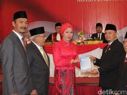 Anggota DPRD Bandung Barat Resmi Dilantik di Hotel Bintang Lima