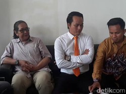 Mak Susi Korlap Aksi di Asrama Mahasiswa Papua Datangi Polda Jatim