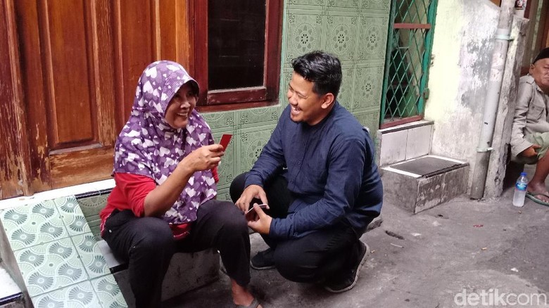 Usai Dilantik Jadi Anggota DPRD DKI Usai Dilantik Jadi Anggota Dprd Dki, Kader Psi Blusukan Sapa Warga