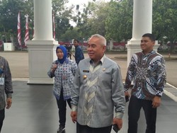 5 Fraksi DPRD Gulirkan Interpelasi ke Gubernur Kaltim Isran Noor